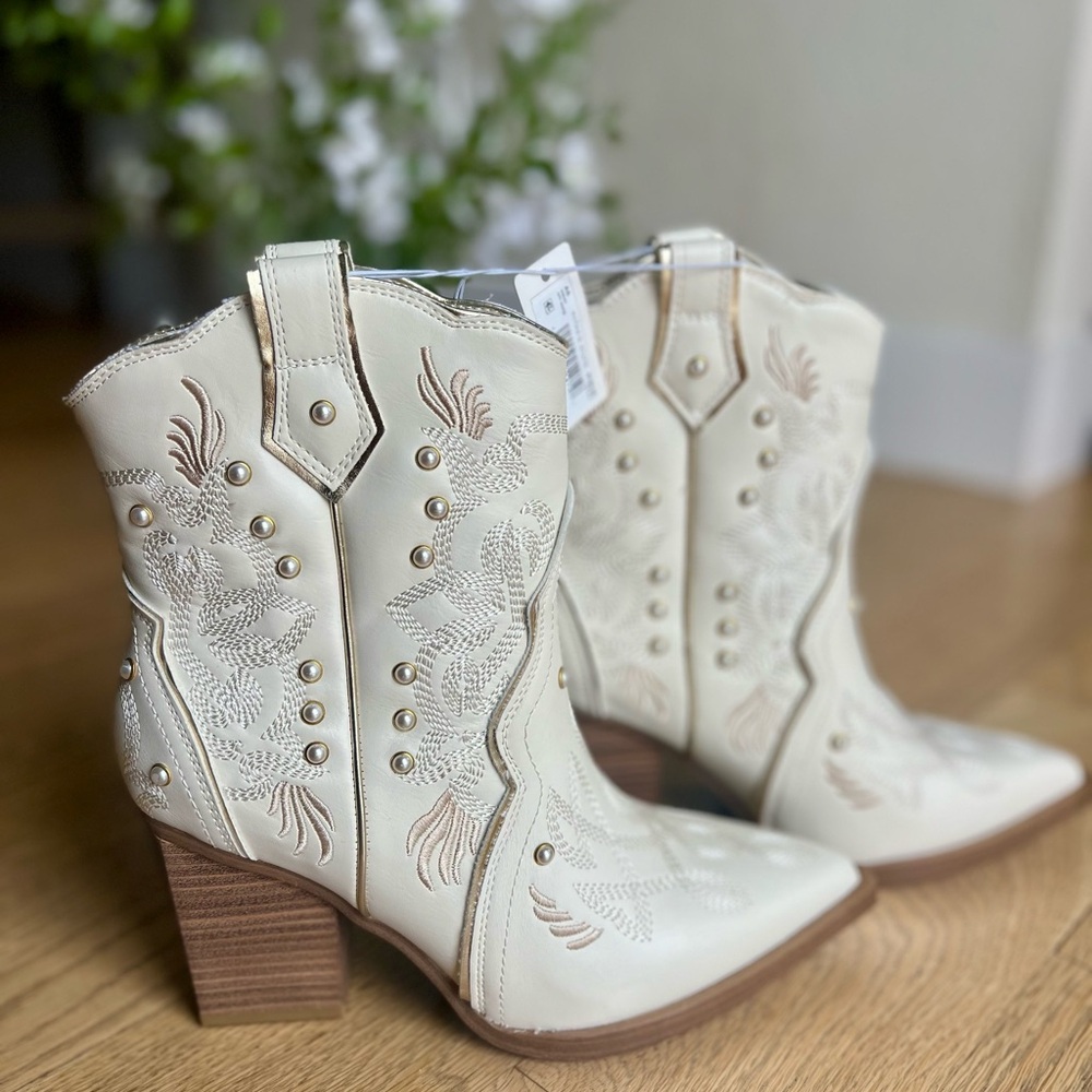 *SOLD!”   NWT MIA Western Cowgirl Cream Boots with Floral Embroidery & Pearls